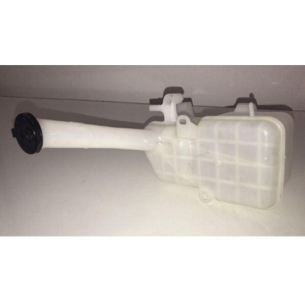 YARİS 2014-2018 CAM SU BİDONU